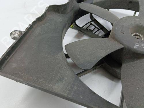 Radiator fan HONDA CR-V II (RD_) 2.2 CTDi (RD9) | BP28844694M35