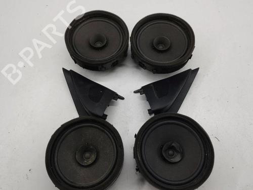 Used Speaker PEUGEOT 4007 (VU_, VV_) 2.2 HDi (156 hp) 28877284