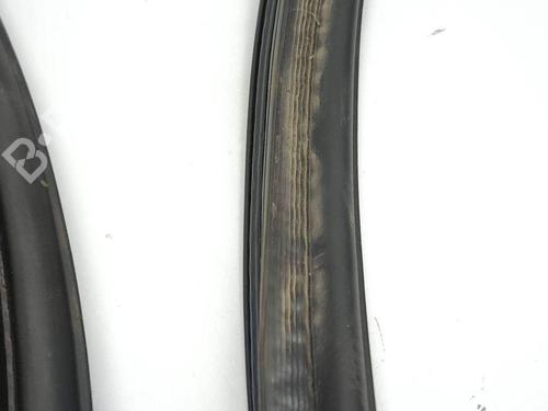 Rubber door seal PEUGEOT 2008 II (UD_, US_, UY_, UJ_, UR_, UC_) 1.2 PureTech 130 (USHNS, URHNS) | BP28879326C142 