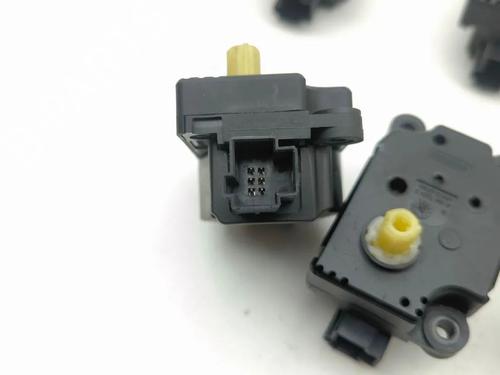 Electronic module MASERATI QUATTROPORTE V 4.2 | BP36350330M83 - Image 6