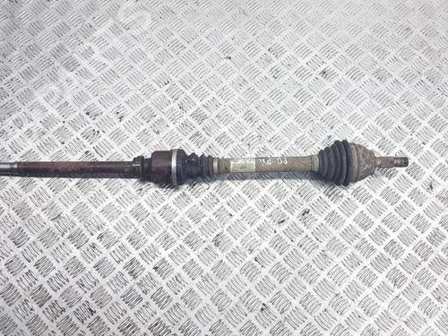 Right front driveshaft PEUGEOT 5008 (0U_, 0E_) 1.6 HDi | BP28887352M39