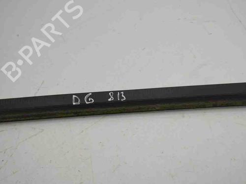 Dørliste TESLA MODEL S (5YJS) 60 | BP28900717C150 