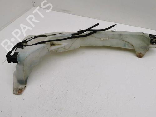 Used Windscreen washer tank FORD KUGA I 2.0 TDCi 4x4 (136 hp) 28893386