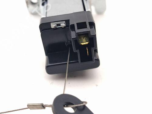 Fuel door actuator HYUNDAI SANTA FÉ II (CM) 2.2 CRDi GLS 4x4 | BP30107415E18 