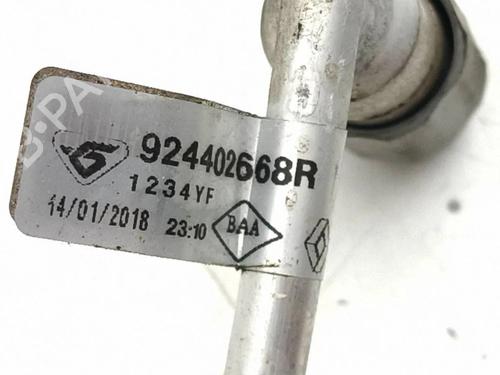 AC pipe RENAULT MEGANE IV Hatchback (B9A/M/N_) 1.2 TCe 130 (B9MR) | BP38268864M126 - Image 9