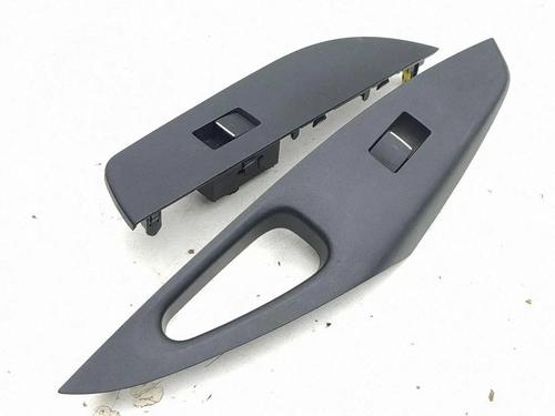 Used Left front window switch Left front window switch TOYOTA COROLLA Estate (_E21_) 1.8 Hybrid (ZWE211) (98 hp) 40276619 40276619