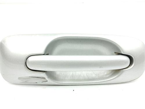 Used Rear left exterior door handle CHRYSLER VOYAGER IV (RG, RS) 2.8 CRD (150 hp) 28874611