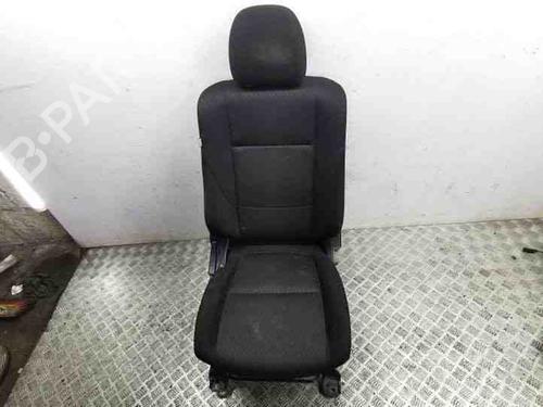 Stol høyre foran MITSUBISHI OUTLANDER II (CW_W) 2.2 DI-D 4WD (156 hp) 28847661