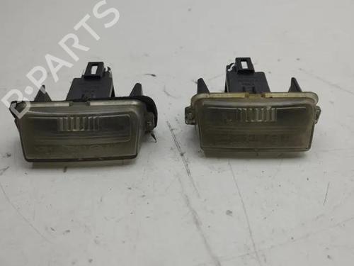 Używane Lampa oświetlenia tablicy rejestracyjnej TOYOTA YARIS (_P1_) 1.4 D-4D (NLP10_, NLP10R) (75 hp) 28853361