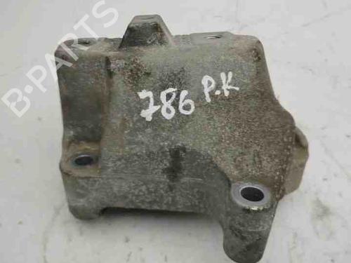 Used Support SEAT LEON (KL1, KLG) 1.5 TSI (131 hp) 28861498