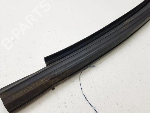 Rubber door seal MASERATI QUATTROPORTE V 4.2 | BP28903855C142 