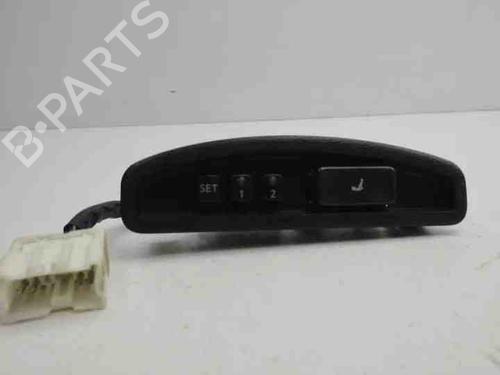 Used Switch INFINITI FX 35 AWD (307 hp) 28855136