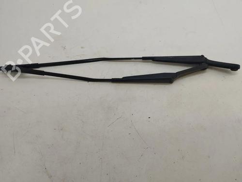 Used Front windshield wiper arm Front windshield wiper arm 33922985 33922985