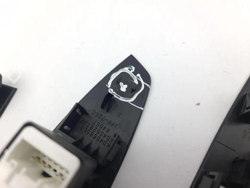 Left front window switch MAZDA CX-5 (KE, GH) 2.2 D (KE2FW) | BP28905039I27 - Image 6