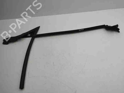 Used Rubber door seal MERCEDES-BENZ CLS (C218) CLS 350 CDI / d (218.323) (265 hp) 28857800