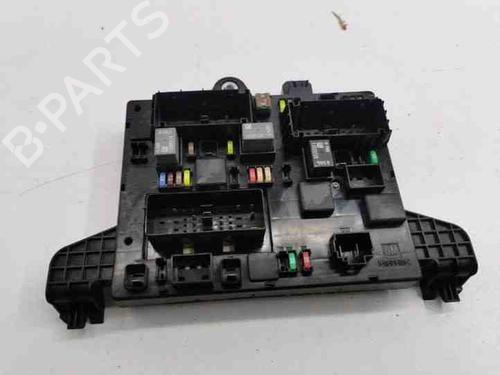 Zekeringkast OPEL ASTRA J GTC 2.0 CDTI (08) (165 hp) 28844119