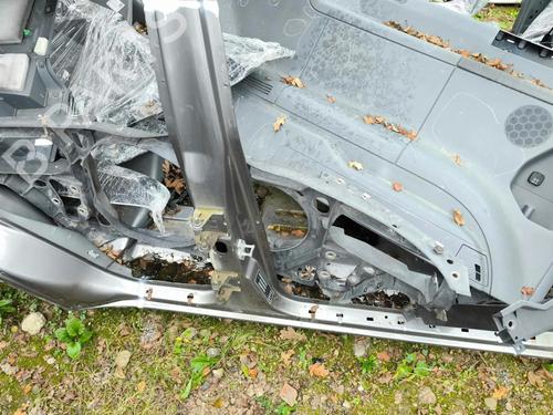 Used Right sideskirt SAAB 9-7X 4.2 AWD (290 hp) 28873000