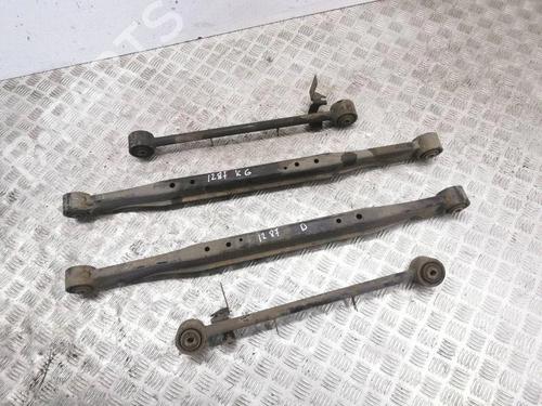 Braço suspensão trás esquerdo Braço suspensão trás esquerdo 38246797 38246797