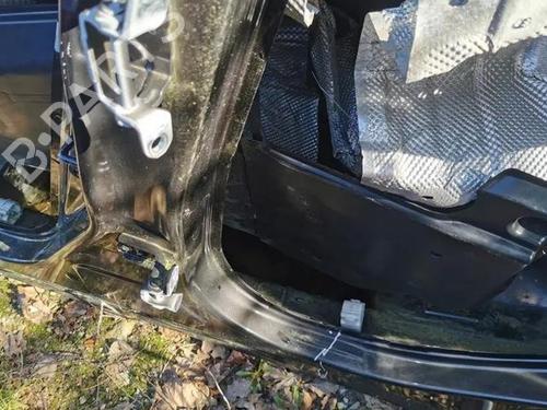 Used Left sideskirt NISSAN JUKE (F15) 1.5 dCi (110 hp) 28842642
