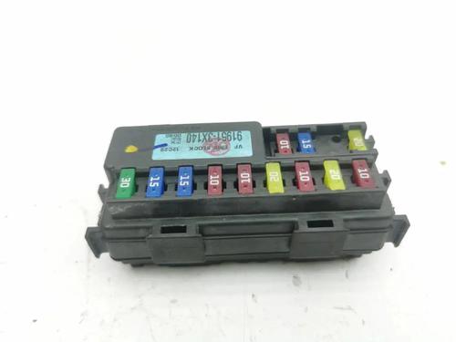 Used Fuse box Fuse box 33878392 33878392