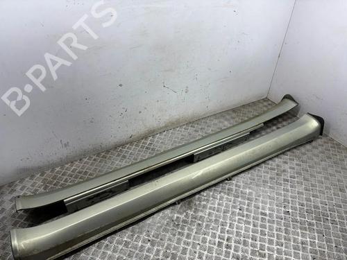 Venstre sidekjole Venstre sidekjole MASERATI QUATTROPORTE V 4.2 (405 hp) 33864675 33864675