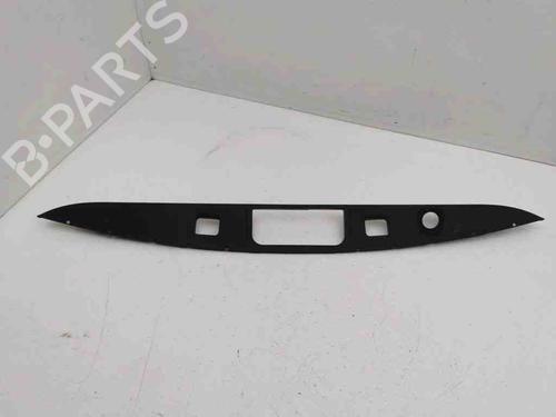 Pynteleist til bakluke MERCEDES-BENZ E-CLASS (W213) E 220 d (213.004) (194 hp) 28901708