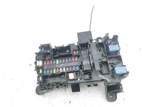 Used Fuse box SUZUKI GRAND VITARA II (JT, TE, TD) 1.9 DDiS All-wheel Drive (JT419, TD44, JB419WD, JB419XD,... (129 hp) 28877344