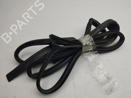 Used Rubber door seal Rubber door seal NISSAN QASHQAI II (J11, J11_) 1.3 DIG-T (140 hp) 36139375 36139375