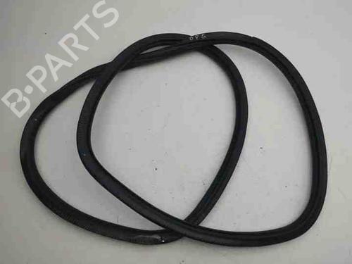 Gummiliste AUDI Q3 (F3B) 35 TFSI (150 hp) 28861083