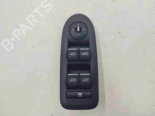 Used Right front window switch Right front window switch 33901582 33901582