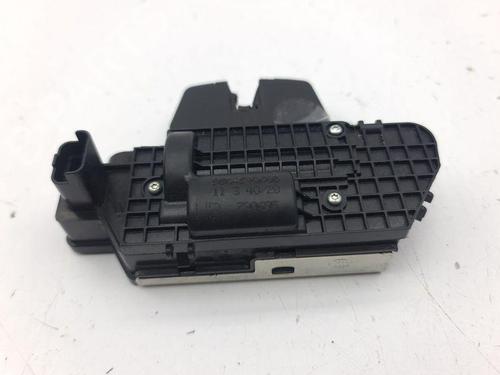 Tailgate lock PEUGEOT 2008 II (UD_, US_, UY_, UJ_, UR_, UC_) 1.2 PureTech 130 (USHNS, URHNS) | BP28879422C101 