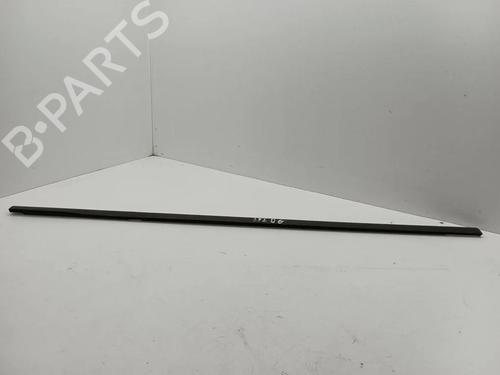 Dørliste Dørliste OPEL VECTRA C Estate (Z02) 1.9 CDTI (F35) (120 hp) 36080756 36080756