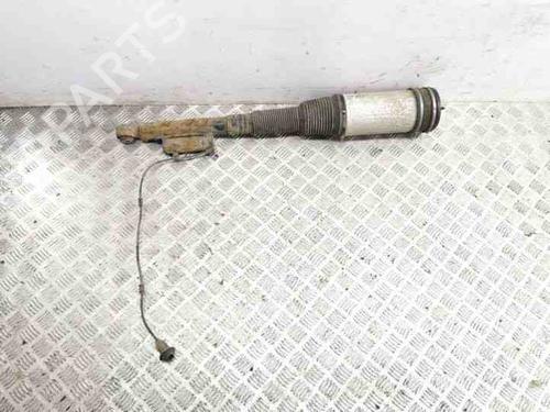 Used Right rear shock absorber MERCEDES-BENZ S-CLASS (W220, V220) S 320 CDI (220.026, 220.126) (197 hp) 28847587