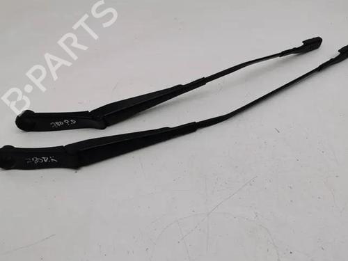 Used Front wipers mechanism AUDI Q2 (GAB, GAG) 35 TFSI (150 hp) 28861175