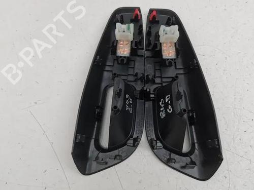 Right rear window switch NISSAN JUKE (F16_) 1.6 Hybrid | BP28864918I28 