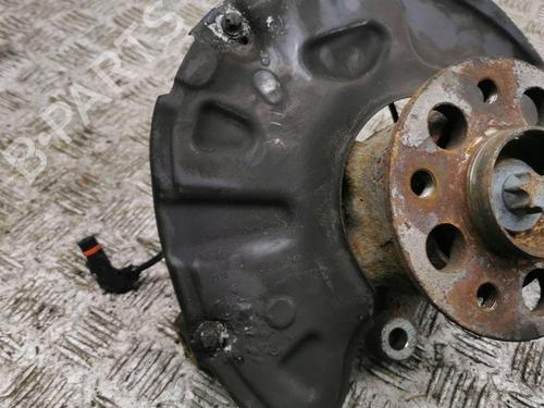 Left front steering knuckle MERCEDES-BENZ GLK-CLASS (X204) 220 CDI (204.902) | BP28880648M25 