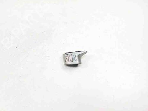 Commandes au volant TOYOTA AURIS (_E15_) 2.0 D-4D (ADE150_, ADE150R) (126 hp) 28867253