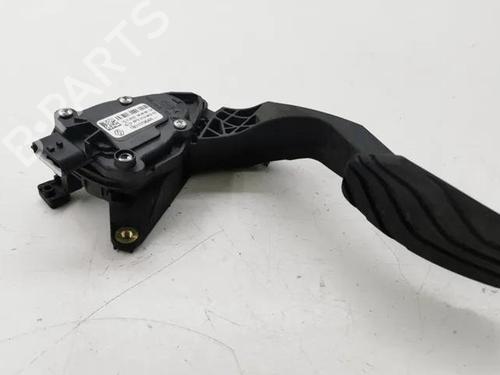 Used Pedal RENAULT CLIO V (B7_) 1.3 TCe 130 (B7MF) (131 hp) 28856512