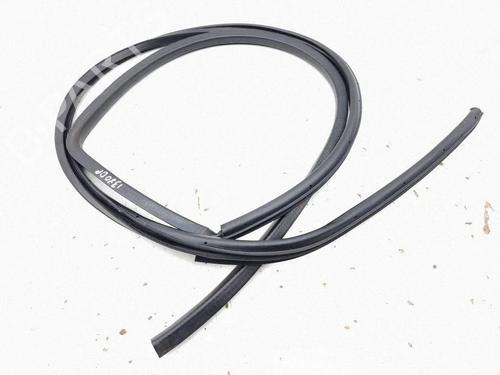 Used Rubber door seal Rubber door seal TOYOTA GT 86 Coupe (ZN6_) 2.0 (ZN6AC_, ZN6BC_, ZN6K) (200 hp) 39939737 39939737
