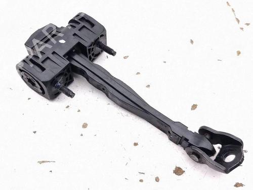 Used Hinge/Door check strap Hinge/Door check strap PEUGEOT 5008 III (KA_, KB_, KC_) e-210 (213 hp) 39939745 39939745
