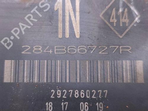 Fuse box RENAULT MEGANE IV Hatchback (B9A/M/N_) 1.5 dCi 110 (B9A3) | BP37467885E1  - Image 6