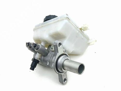 Brake master cylinder JAGUAR F-PACE (X761) 2.0 SD4 AWD | BP33227127M77 - Image 3