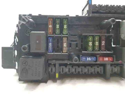 Fuse box MERCEDES-BENZ E-CLASS (W212) E 220 CDI / BlueTEC (212.001, 212.002) | BP28869398E1 