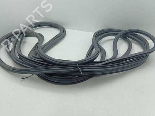 Used Rubber door seal PORSCHE CAYENNE (92A) 3.0 Diesel (239 hp) 28896673