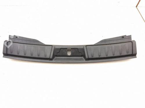 Tailgate trim JAGUAR E-PACE (X540) 2.0 D180 AWD | BP38245239C151 - Image 3