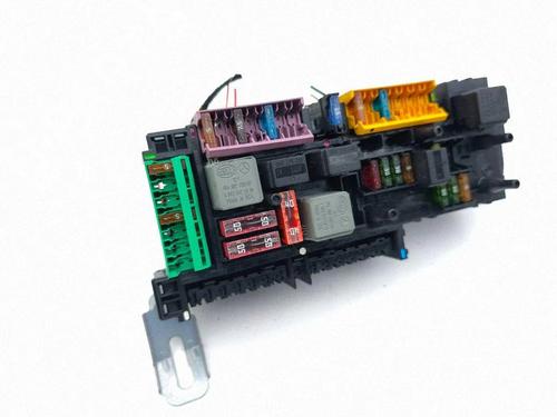 Used Fuse box Fuse box MERCEDES-BENZ E-CLASS (W212) E 350 CDI (212.025) (231 hp) 40276631 40276631