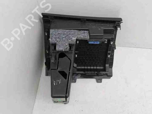 Glove box PEUGEOT 3008 II SUV (MC_, MR_, MJ_, M4_) 1.6 BlueHDi 120 | BP28863358C95
