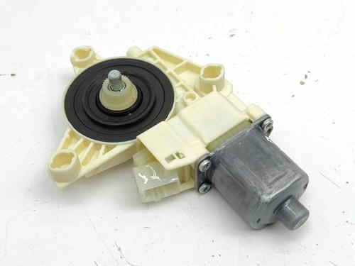 Right front window motor INFINITI Q30 1.5 D | BP36192379E20 - Image 6