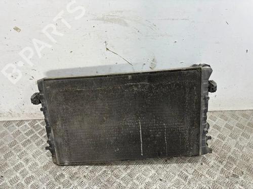 Used Water radiator Water radiator 33227981 33227981
