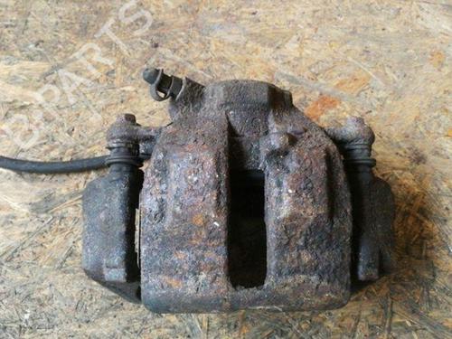 Pinza freno delantera izquierda MERCEDES-BENZ C-CLASS (W203) C 180 Kompressor (203.046) (143 hp) 28868149
